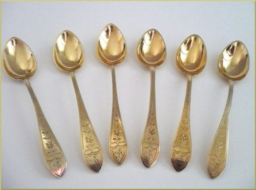 Six Anciennes Petites CUILLERES Argent Vermeil ...