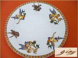 GIEN Grand Plat D&eacute;cor Renaissance blanc - Milieu XIXe ...